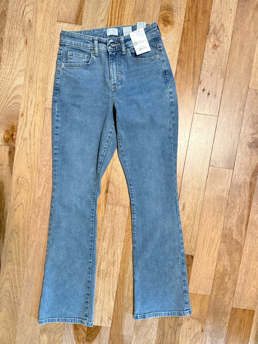 NWT Time and Tru Mid-Rise Bootcut Jeans Size 0 Medium Wash